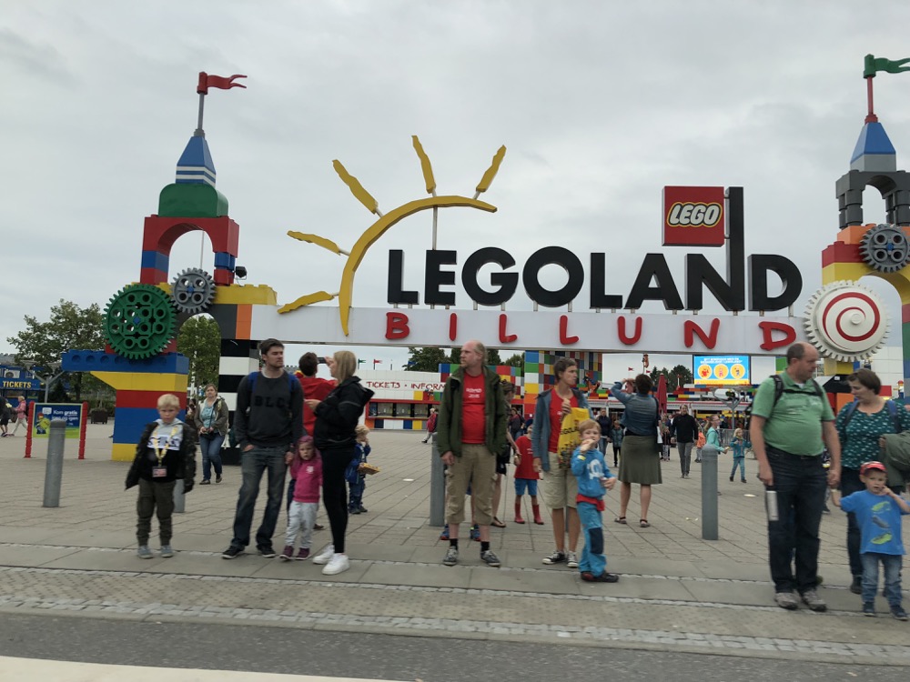 can you tour the lego factory in enfield ct